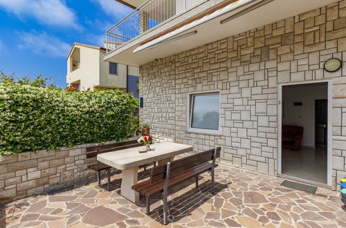 Photo 5 - 2 bedroom Apartment in Umag with swimming pool and garden