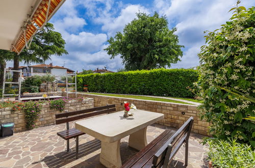 Photo 31 - 2 bedroom Apartment in Umag with swimming pool and garden