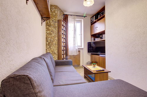 Photo 2 - 1 bedroom Apartment in Izola with garden