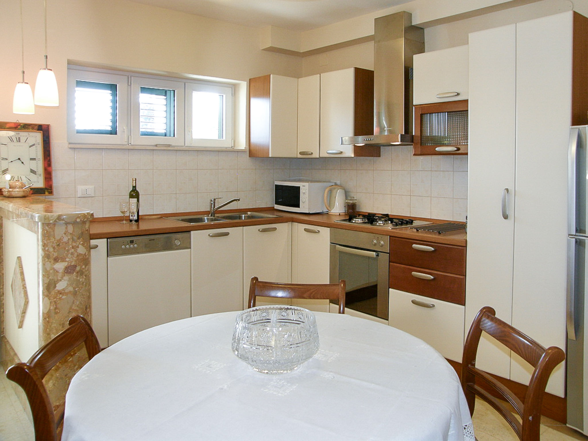 Photo 12 - 3 bedroom Apartment in Makarska with terrace