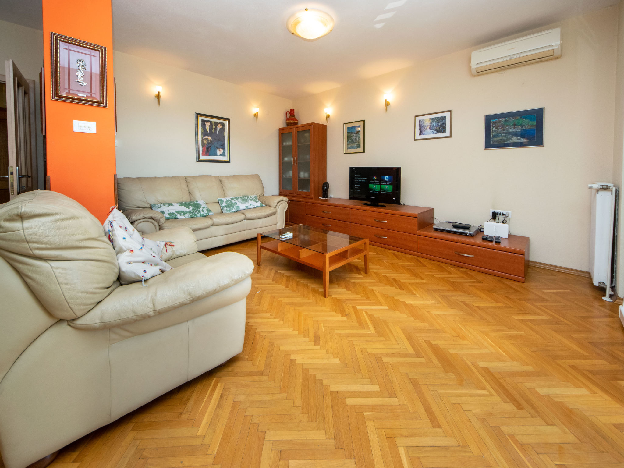 Photo 6 - 3 bedroom Apartment in Makarska with terrace