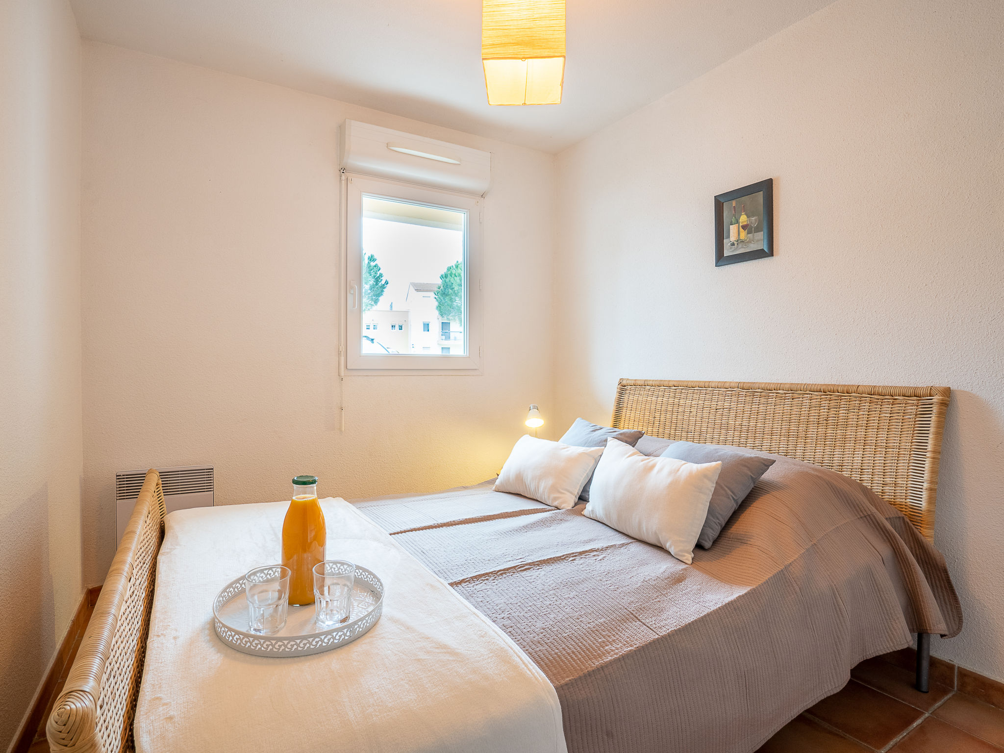 Foto 4 - Appartamento con 2 camere da letto a Saint-Cyprien con piscina e vista mare
