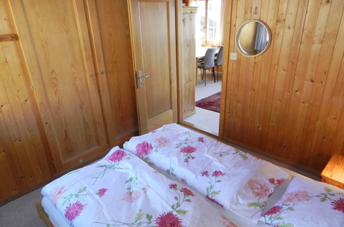 Photo 17 - 3 bedroom Apartment in Saanen