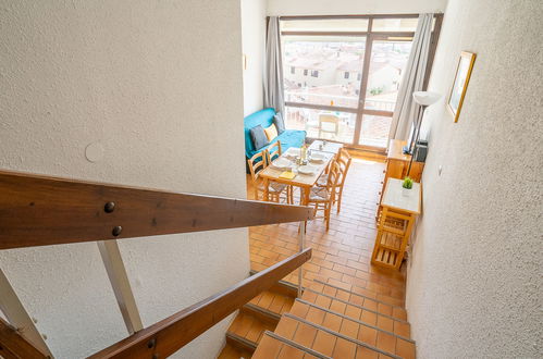 Photo 12 - 1 bedroom Apartment in Le Grau-du-Roi with terrace and sea view