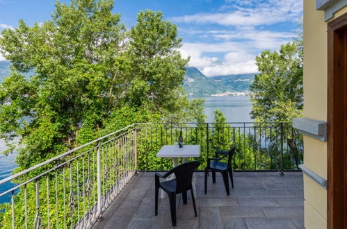 Photo 16 - Maison de 1 chambre à Dorio avec jardin et vues sur la montagne