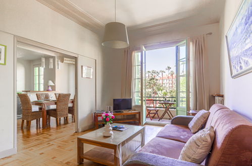 Photo 1 - Appartement de 2 chambres à Nice avec terrasse et vues à la mer