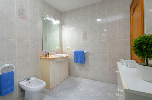 Foto 18 - Casa de 3 quartos em Calp com piscina privada e jardim