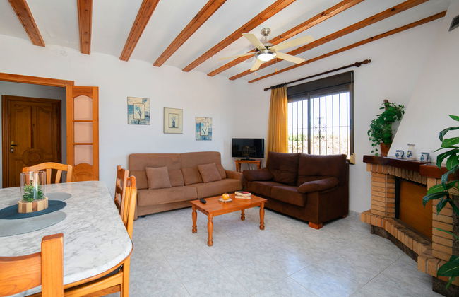 Casa de 4 quartos em Calp com piscina privada e jardim - Foto 12