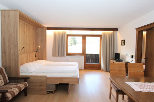 Foto 8 - Apartamento de 1 habitación en Fügen con jardín y sauna