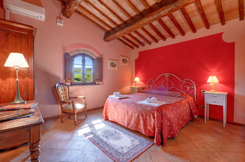 Photo 20 - 4 bedroom House in San Gimignano with private pool and garden