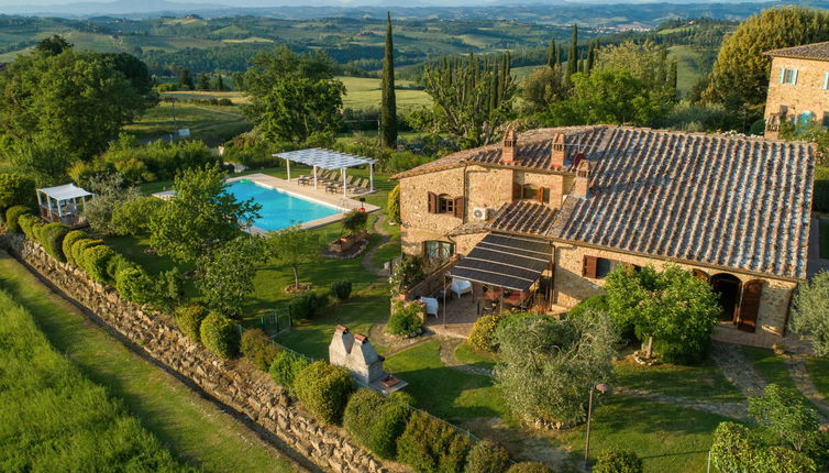 Foto 1 - Casa de 4 habitaciones en San Gimignano con piscina privada y jardín