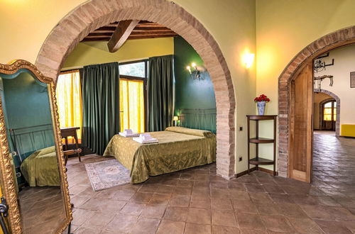 Foto 19 - Casa de 4 quartos em San Gimignano com piscina privada e jardim