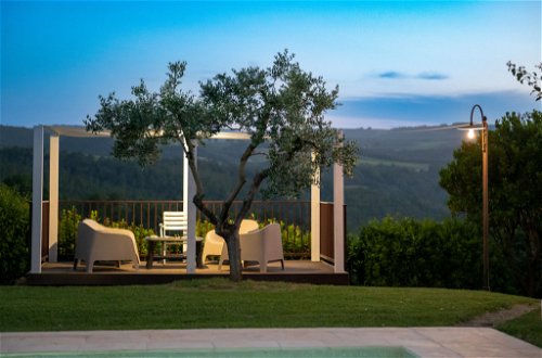 Foto 38 - Casa con 4 camere da letto a San Gimignano con piscina privata e giardino