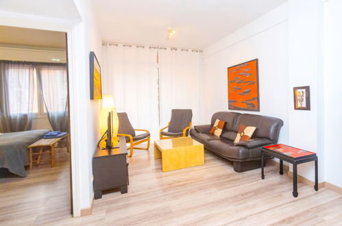 Photo 14 - 3 bedroom Apartment in Barcelona with terrace