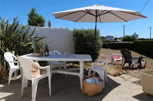 Photo 2 - 2 bedroom House in Plozévet with terrace and sea view
