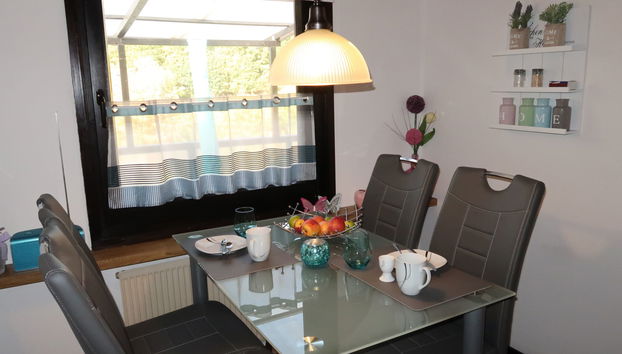 Haus mit 2 Schlafzimmern in Ronshausen mit schwimmbad und garten - Foto 3