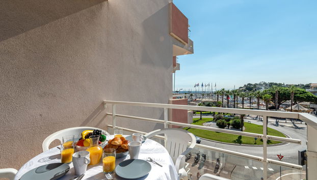 Apartamento de 2 quartos em Cavalaire-sur-Mer com terraço - Foto 2