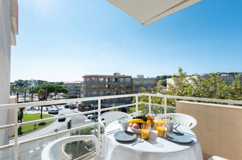 Foto 1 - Apartamento de 1 habitación en Cavalaire-sur-Mer con terraza