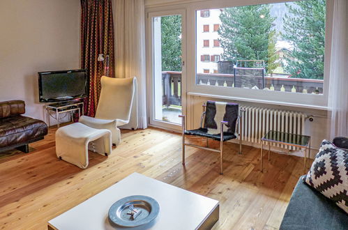 Foto 7 - Apartamento de 2 quartos em Zuoz com jardim e vista para a montanha