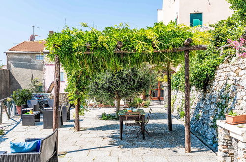 Foto 28 - Apartamento de 2 quartos em Finale Ligure com jardim e terraço