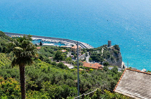 Foto 46 - Apartamento de 2 quartos em Finale Ligure com jardim e terraço