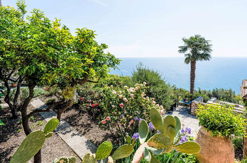 Foto 32 - Apartamento de 2 quartos em Finale Ligure com jardim e terraço
