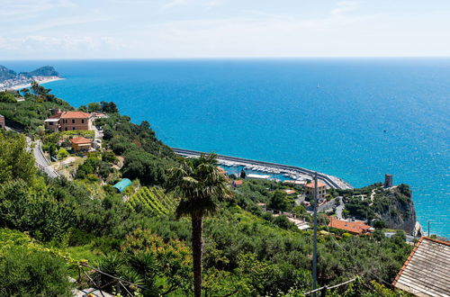 Foto 22 - Apartamento de 2 quartos em Finale Ligure com jardim e terraço