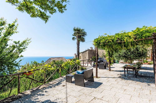 Foto 27 - Apartamento de 2 quartos em Finale Ligure com jardim e terraço