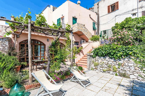 Foto 24 - Apartamento de 2 quartos em Finale Ligure com jardim e terraço