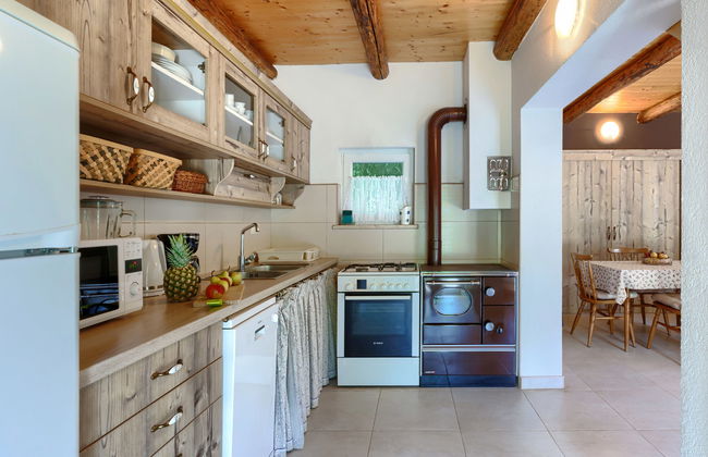Casa de 3 quartos em Kanfanar com terraço e banheira de hidromassagem - Foto 9