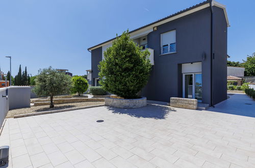 Foto 48 - Casa de 4 quartos em Medulin com piscina privada e jardim