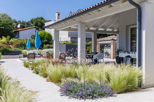 Foto 6 - Casa de 4 quartos em Medulin com piscina privada e jardim
