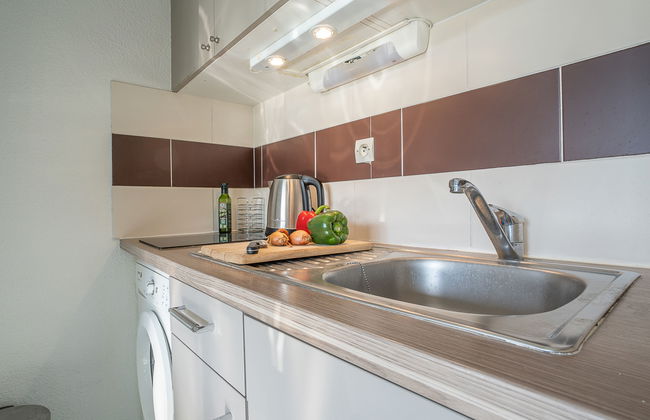 2 bedroom Apartment in Le Grau-du-Roi with swimming pool and terrace - Photo 12