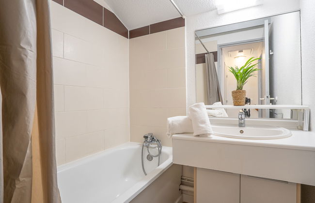 2 bedroom Apartment in Le Grau-du-Roi with swimming pool and terrace - Photo 14