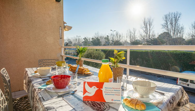 Foto 1 - Appartamento con 1 camera da letto a Le Grau-du-Roi con piscina e terrazza