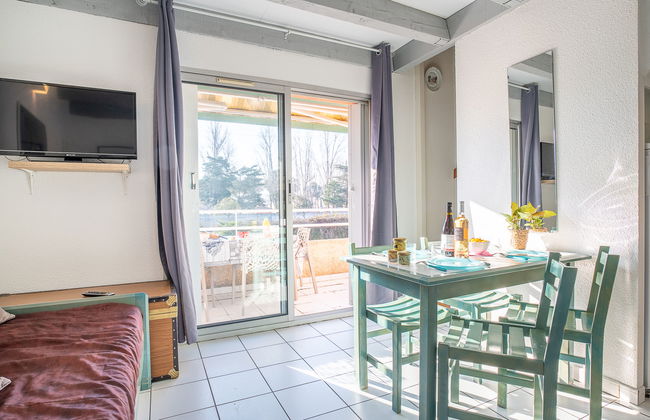 2 bedroom Apartment in Le Grau-du-Roi with swimming pool and terrace - Photo 6