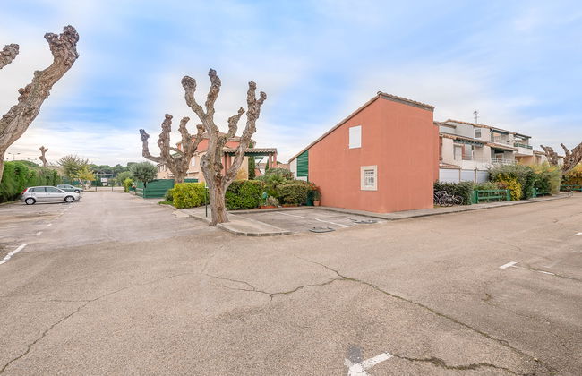 2 bedroom Apartment in Le Grau-du-Roi with swimming pool and terrace - Photo 19
