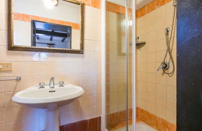 Casa de 2 quartos em Colle di Val d'Elsa com piscina e jardim - Foto 18