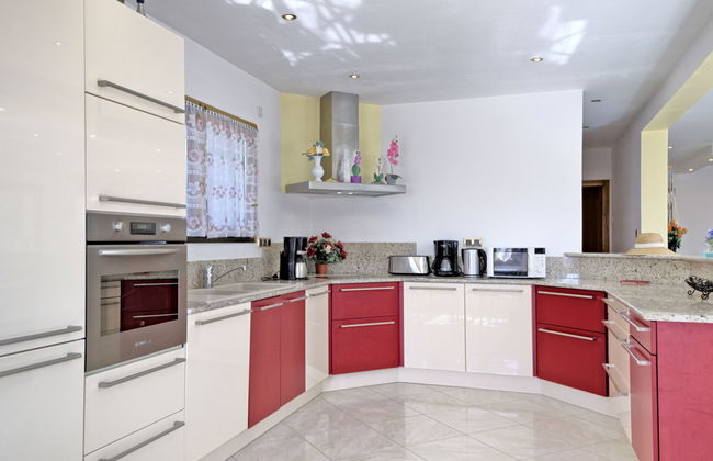 Haus mit 6 Schlafzimmern in Ploubezre mit garten und terrasse - Foto 9