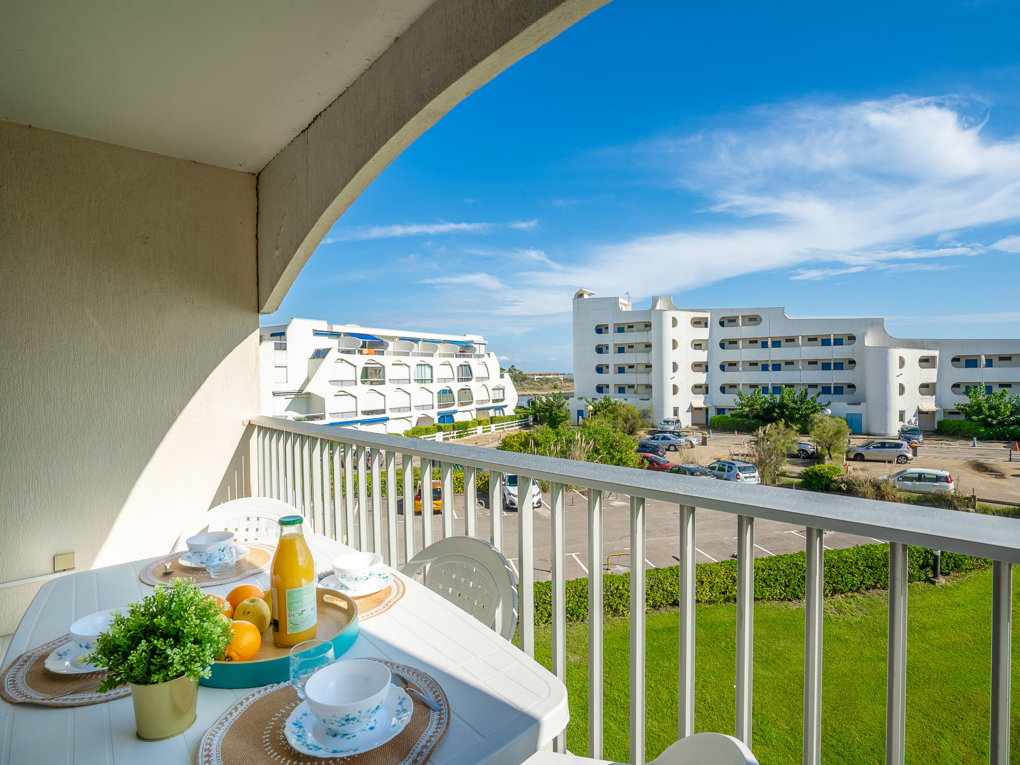 Photo 1 - 1 bedroom Apartment in La Grande-Motte with terrace and sea view