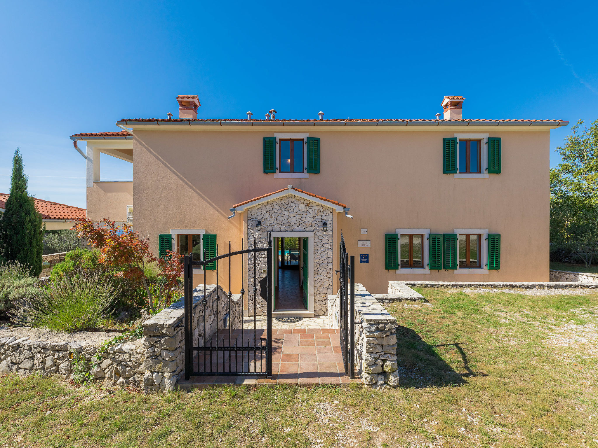 Foto 46 - Casa de 4 habitaciones en Raša con piscina privada y vistas al mar