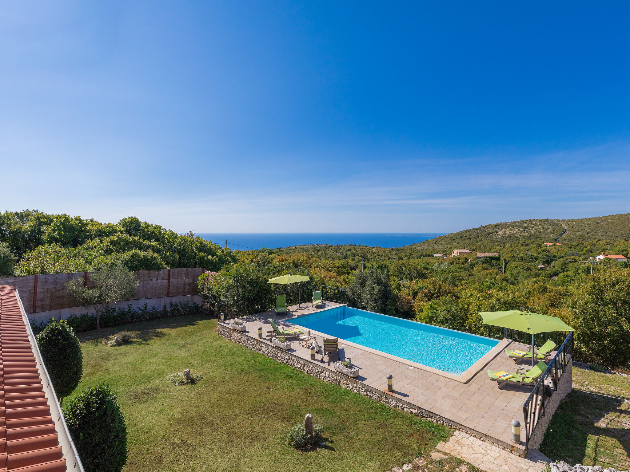 Foto 31 - Casa de 4 habitaciones en Raša con piscina privada y vistas al mar