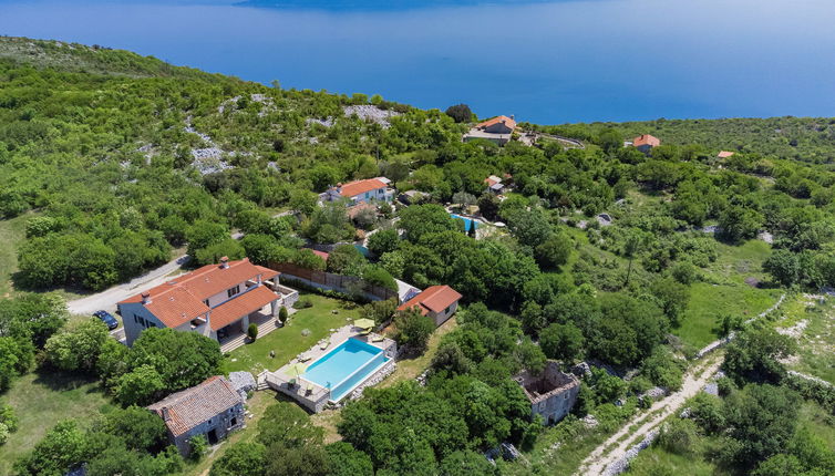 Foto 1 - Casa con 4 camere da letto a Raša con piscina privata e vista mare