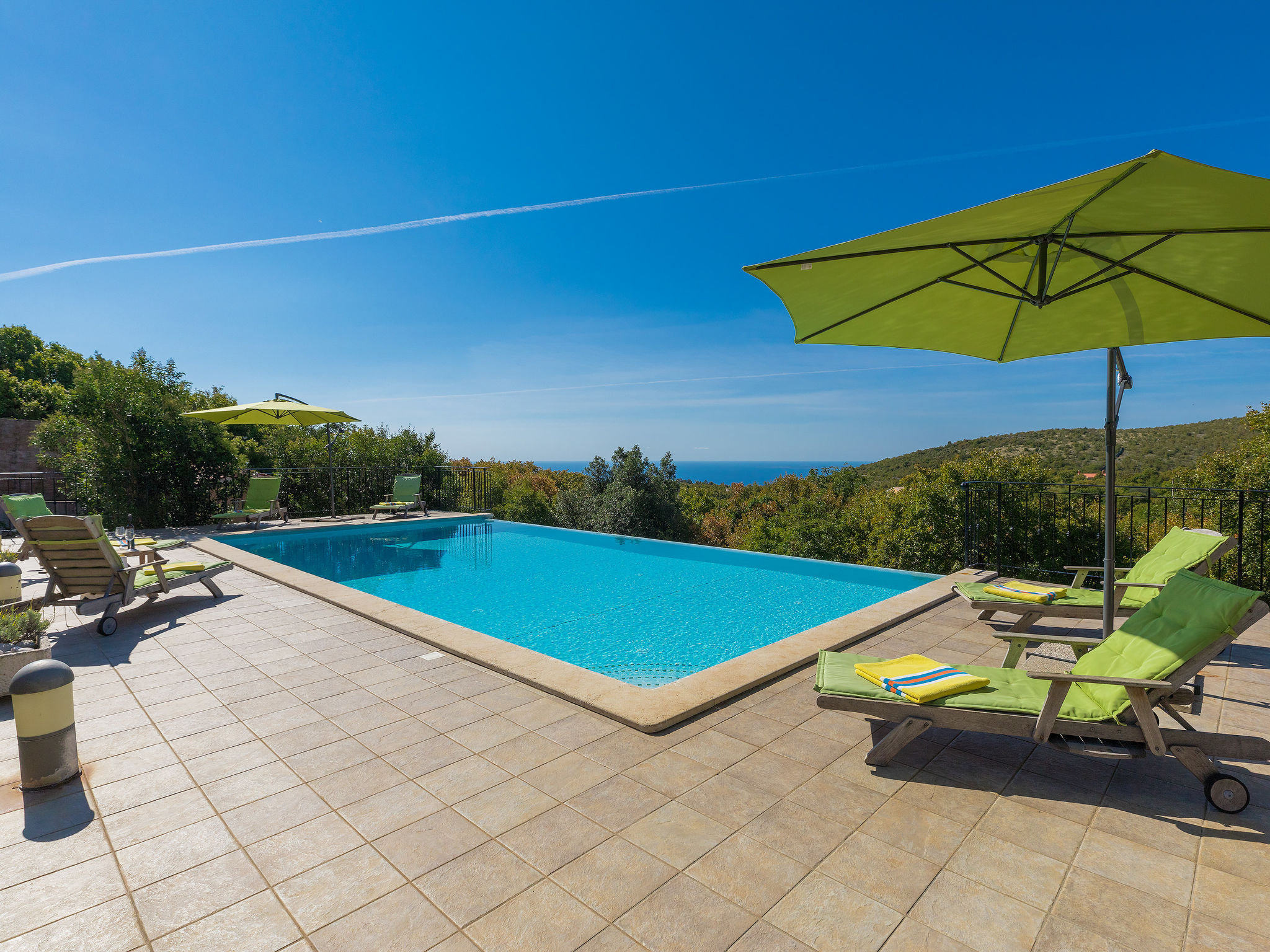 Photo 44 - Maison de 4 chambres à Raša avec piscine privée et jardin