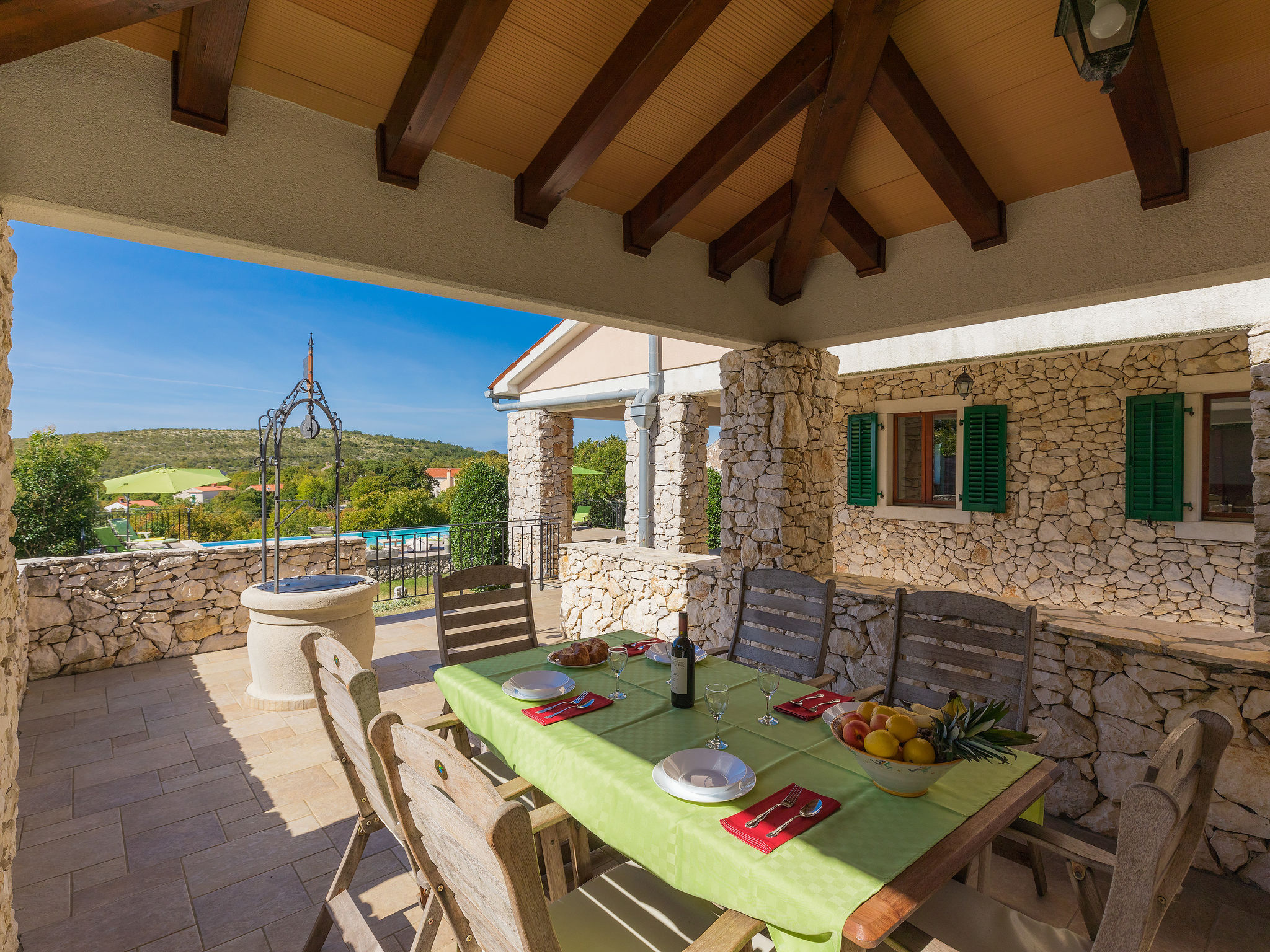 Photo 7 - Maison de 4 chambres à Raša avec piscine privée et vues à la mer