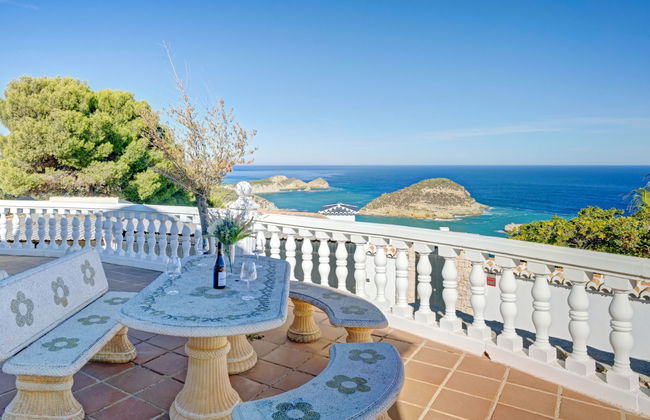 Casa de 3 quartos em Jávea com piscina privada e jardim - Foto 1