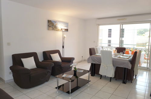 Foto 6 - Apartamento de 2 quartos em Fréjus com jardim e vistas do mar