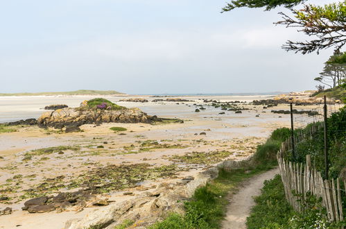 Photo 23 - Maison de 2 chambres à Guissény avec jardin et vues à la mer