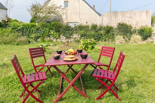 Photo 21 - Maison de 2 chambres à Guissény avec jardin et vues à la mer