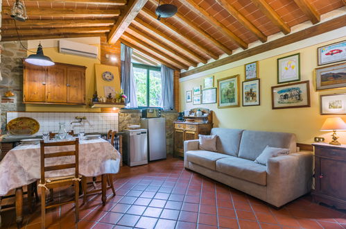 Photo 12 - 1 bedroom House in Pescia with private pool and garden